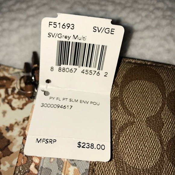 *Reposh* NWT Coach Peyton Floral Print Slim Envelope Wallet - Picture 5 of 8